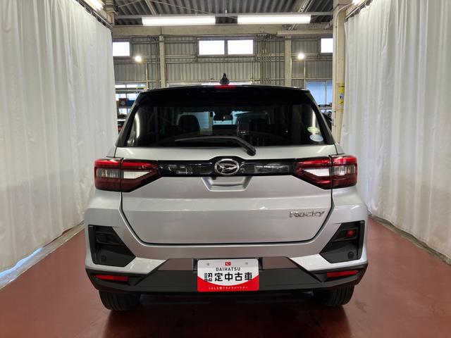 ���ˏグ���o�b�N�h�A�Ȃ̂ŁA�J�V���̉ו��̏o������̍ۂ��G��ɂ����ł��B