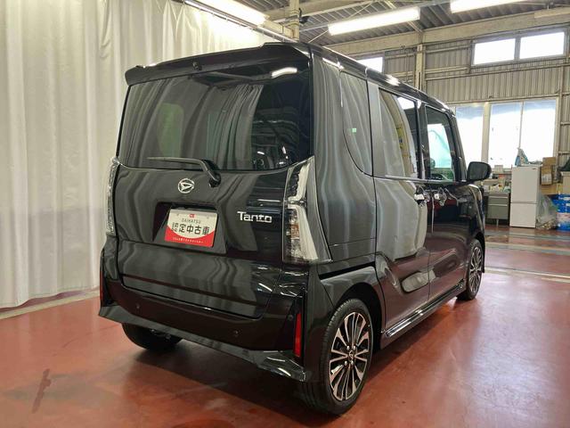 タント カスタムRS 届出済未使用車 元展示車 ターボ 1オーナー 衝突被害軽減システム 両側電動スライドドア 車線逸脱防止 シートヒーター スマートキー LEDヘッドランプ オートマチックハイビーム オートライト(5枚目)