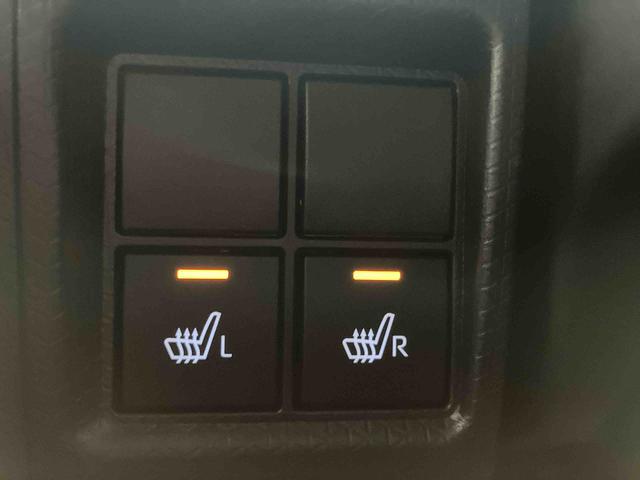 タント カスタムRS 届出済未使用車 元展示車 ターボ 1オーナー 衝突被害軽減システム 両側電動スライドドア 車線逸脱防止 シートヒーター スマートキー LEDヘッドランプ オートマチックハイビーム オートライト(21枚目)