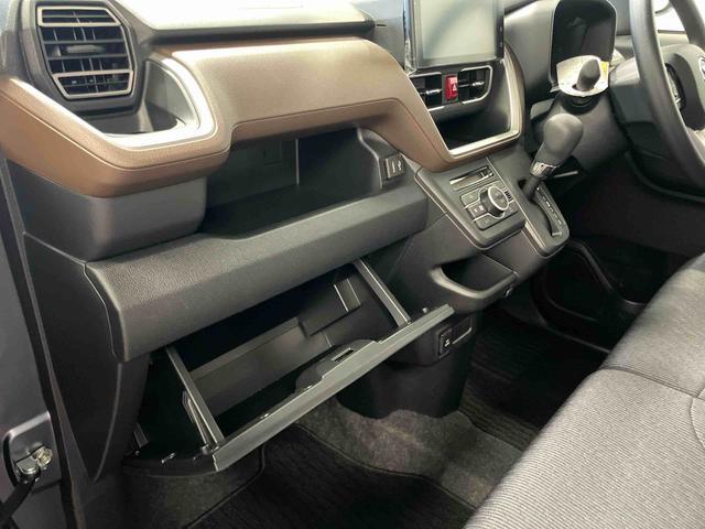 ムーヴ Ｇ　ディスプレイオーディオ　バックカメラ　衝突被害軽減システム　オートマチックハイビーム　ＴＶ　ブルートゥース　ＬＥＤヘッドランプ　電動格納ミラー　アイドリングストップ　レーンアシスト　オートライト（29枚目）