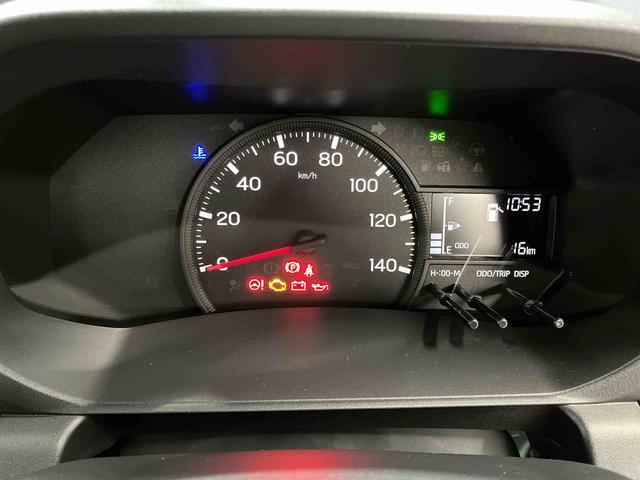 ハイゼットトラック スタンダード　届出済未使用車　元展示車　２ＷＤ　マニュアル車　衝突被害軽減システム　パワステ　エアコン　レーンキープ　アイドリングストップ　エアバッグ　禁煙　１オーナー　オートマチックハイビーム　オートライト（11枚目）