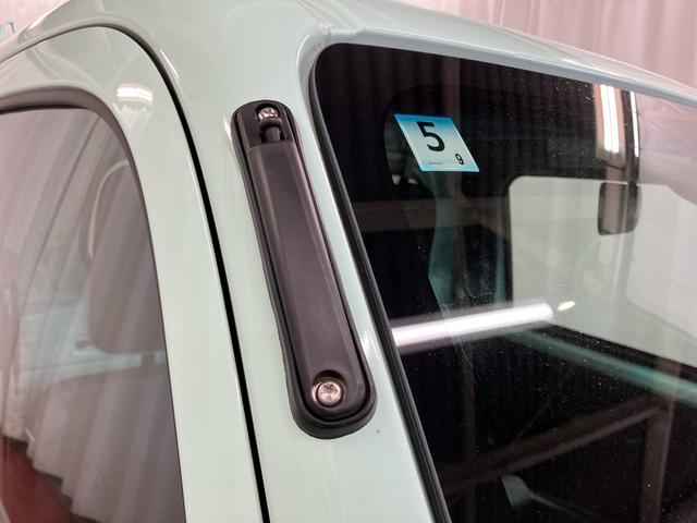 ハイゼットトラック スタンダード　届出済未使用車　元展示車　２ＷＤ　マニュアル車　衝突被害軽減システム　パワステ　エアコン　レーンキープ　アイドリングストップ　エアバッグ　禁煙　１オーナー　オートマチックハイビーム　オートライト（40枚目）