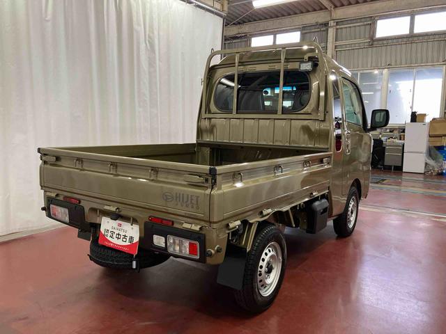 ハイゼットトラック ジャンボエクストラ　届出済未使用車　元展示車　２ＷＤ　ＣＶＴ車　レーンアシスト　スマートキー　電動格納ミラー　盗難防止装置　エアバッグ　オートライト　オートマチックハイビーム　１オーナー　禁煙車　ＬＥＤヘッドランプ（5枚目）