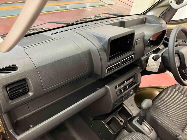 ハイゼットトラック ジャンボエクストラ　届出済未使用車　元展示車　２ＷＤ　ＣＶＴ車　レーンアシスト　スマートキー　電動格納ミラー　盗難防止装置　エアバッグ　オートライト　オートマチックハイビーム　１オーナー　禁煙車　ＬＥＤヘッドランプ（21枚目）