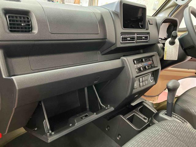 ハイゼットトラック ジャンボエクストラ　届出済未使用車　元展示車　２ＷＤ　ＣＶＴ車　レーンアシスト　スマートキー　電動格納ミラー　盗難防止装置　エアバッグ　オートライト　オートマチックハイビーム　１オーナー　禁煙車　ＬＥＤヘッドランプ（22枚目）