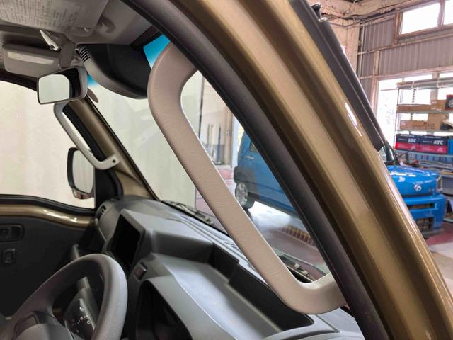 ハイゼットトラック ジャンボエクストラ　届出済未使用車　元展示車　２ＷＤ　ＣＶＴ車　レーンアシスト　スマートキー　電動格納ミラー　盗難防止装置　エアバッグ　オートライト　オートマチックハイビーム　１オーナー　禁煙車　ＬＥＤヘッドランプ（26枚目）