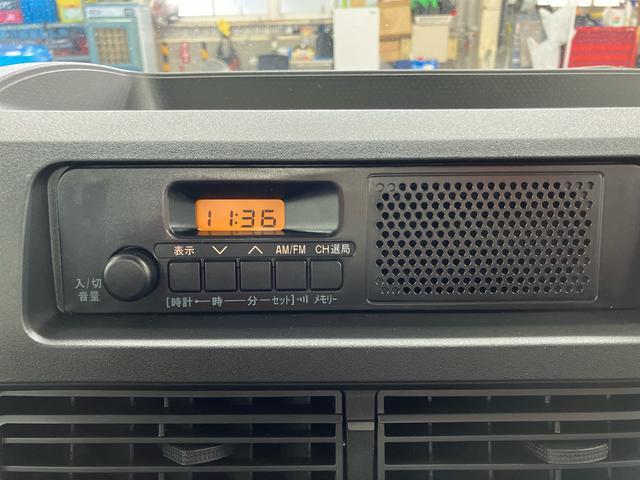 ハイゼットトラック スタンダード　農用スペシャル　元展示車　４ＷＤ　マニュアル車　ラジオ　１オーナー車　定期点検記録簿　車線逸脱警報　禁煙　衝突被害軽減システム　パワステ　エアコン　運転席エアバッグ　助手席エアバッグ　エアコン　ＡＢＳ（12枚目）