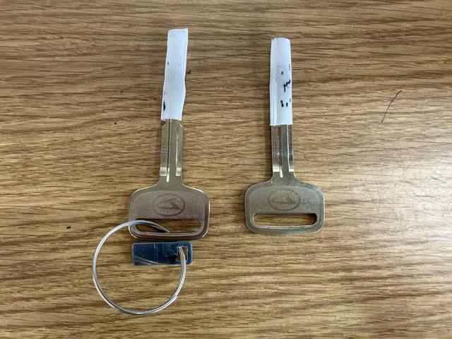 ハイゼットトラック スタンダード　農用スペシャル　元展示車　４ＷＤ　マニュアル車　ラジオ　１オーナー車　定期点検記録簿　車線逸脱警報　禁煙　衝突被害軽減システム　パワステ　エアコン　運転席エアバッグ　助手席エアバッグ　エアコン　ＡＢＳ（14枚目）