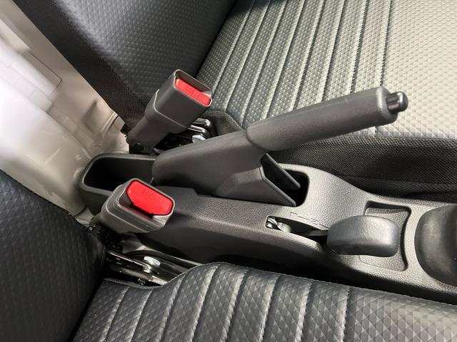 ハイゼットトラック スタンダード　農用スペシャル　元展示車　４ＷＤ　マニュアル車　ラジオ　１オーナー車　定期点検記録簿　車線逸脱警報　禁煙　衝突被害軽減システム　パワステ　エアコン　運転席エアバッグ　助手席エアバッグ　エアコン　ＡＢＳ（21枚目）