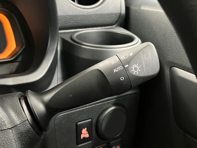 �y�I�[�g���C�g�z�@���̖͂��邳�ɉ����āA�w�b�h�����v�������I�ɓ_���E�������Ă����̂ŁA�ƂĂ��֗��ł��B