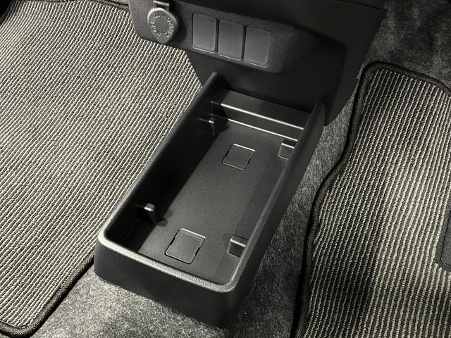 �Z���^�[�t���A�g���C