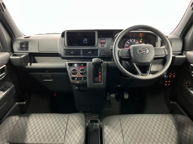 ハイゼットカーゴ デッキバンＧ　届出済未使用車　元展示車　禁煙　衝突被害軽減システム　両側電動スライドドア　オートライト　オートマチックハイビーム　電動格納ミラー　スマートキー　運転席エアバッグ　助手席エアバッグ　ＬＥＤヘッドランプ（10枚目）