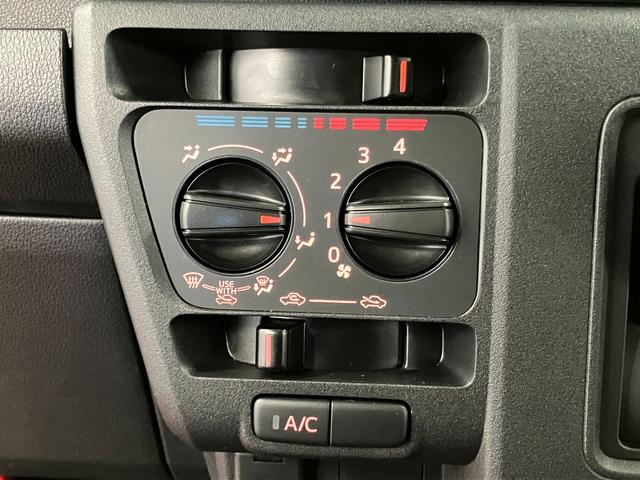 ハイゼットカーゴ デッキバンＧ　届出済未使用車　元展示車　禁煙　衝突被害軽減システム　両側電動スライドドア　オートライト　オートマチックハイビーム　電動格納ミラー　スマートキー　運転席エアバッグ　助手席エアバッグ　ＬＥＤヘッドランプ（16枚目）