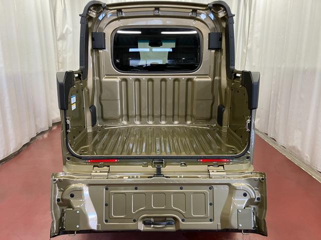 ハイゼットカーゴ デッキバンＧ　届出済未使用車　元展示車　禁煙　衝突被害軽減システム　両側電動スライドドア　オートライト　オートマチックハイビーム　電動格納ミラー　スマートキー　運転席エアバッグ　助手席エアバッグ　ＬＥＤヘッドランプ（30枚目）