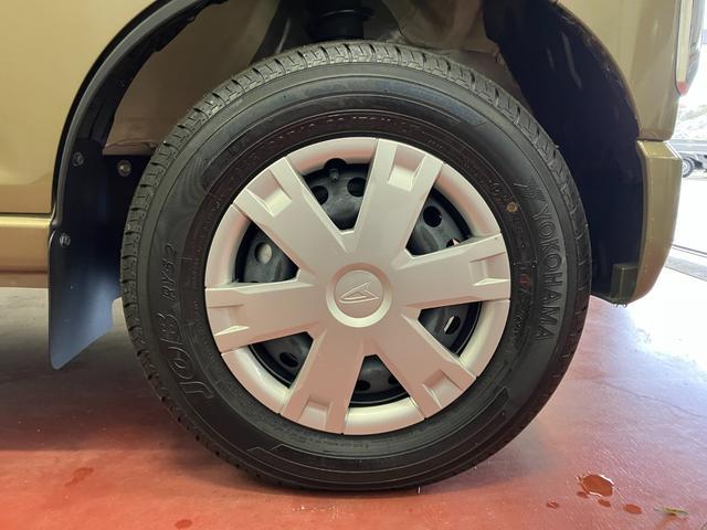 ハイゼットカーゴ デッキバンＧ　届出済未使用車　元展示車　禁煙　衝突被害軽減システム　両側電動スライドドア　オートライト　オートマチックハイビーム　電動格納ミラー　スマートキー　運転席エアバッグ　助手席エアバッグ　ＬＥＤヘッドランプ（36枚目）