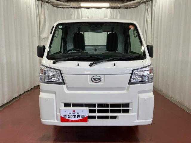 ハイゼットトラック スタンダード　農用スペシャル　届出済未使用車　元展示車　４ＷＤ　マニュアル車　衝突被害軽減システム　アイドリングストップ　オートライト　運転席エアバッグ　助手席エアバッグ　レーンアシスト　誤発進抑制機能　オートマチックハイビーム（3枚目）