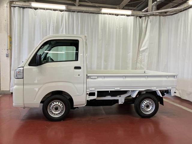 ハイゼットトラック スタンダード　農用スペシャル　届出済未使用車　元展示車　４ＷＤ　マニュアル車　衝突被害軽減システム　アイドリングストップ　オートライト　運転席エアバッグ　助手席エアバッグ　レーンアシスト　誤発進抑制機能　オートマチックハイビーム（8枚目）