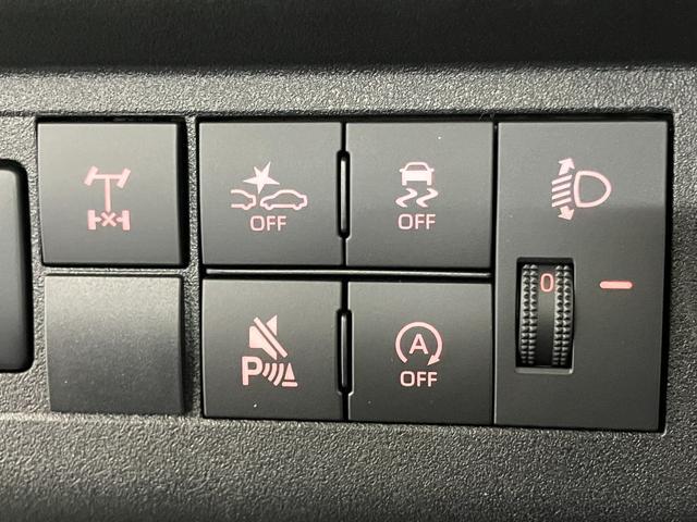 ハイゼットトラック スタンダード　農用スペシャル　届出済未使用車　元展示車　４ＷＤ　マニュアル車　衝突被害軽減システム　アイドリングストップ　オートライト　運転席エアバッグ　助手席エアバッグ　レーンアシスト　誤発進抑制機能　オートマチックハイビーム（18枚目）