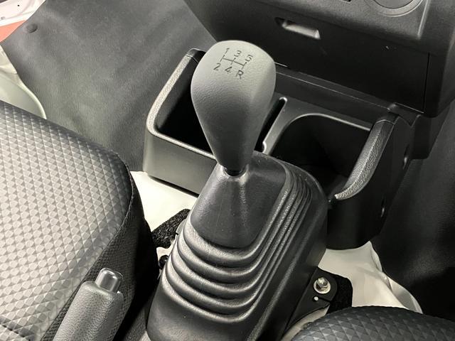 ハイゼットトラック スタンダード　農用スペシャル　届出済未使用車　元展示車　４ＷＤ　マニュアル車　衝突被害軽減システム　アイドリングストップ　オートライト　運転席エアバッグ　助手席エアバッグ　レーンアシスト　誤発進抑制機能　オートマチックハイビーム（20枚目）