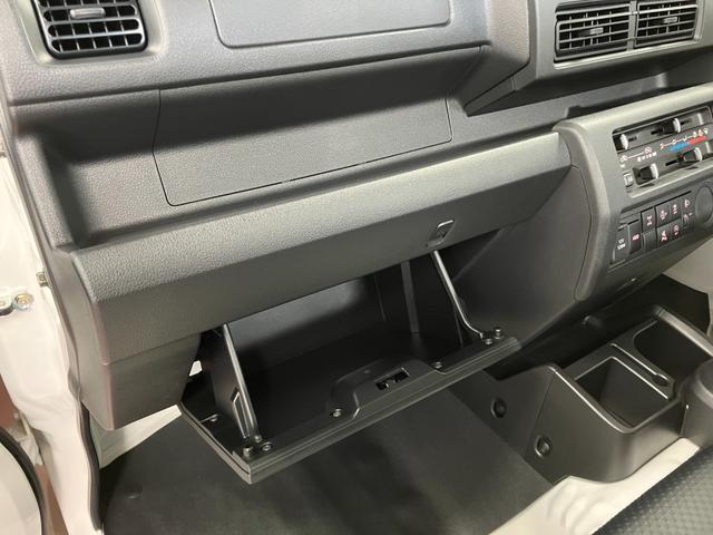 ハイゼットトラック スタンダード　農用スペシャル　届出済未使用車　元展示車　４ＷＤ　マニュアル車　衝突被害軽減システム　アイドリングストップ　オートライト　運転席エアバッグ　助手席エアバッグ　レーンアシスト　誤発進抑制機能　オートマチックハイビーム（25枚目）