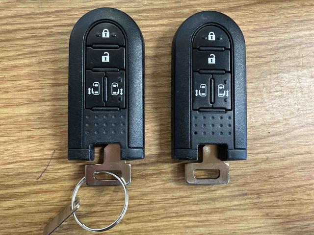 ムーヴキャンバス Ｘブラックインテリアリミテッド　ＳＡＩＩＩ　下取車　ナビ　バックカメラ　衝突安全ボディ　スマートキー　ブルートゥース　ＴＶ　アイドリングストップ　オートライト　オートマチックハイビーム　電動格納ミラー　スマートキー　ＤＶＤ　メモリーナビ（14枚目）