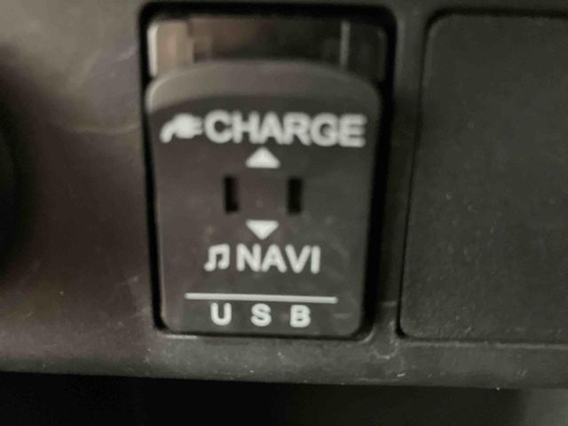 ムーヴキャンバス Ｘブラックインテリアリミテッド　ＳＡＩＩＩ　下取車　ナビ　バックカメラ　衝突安全ボディ　スマートキー　ブルートゥース　ＴＶ　アイドリングストップ　オートライト　オートマチックハイビーム　電動格納ミラー　スマートキー　ＤＶＤ　メモリーナビ（21枚目）