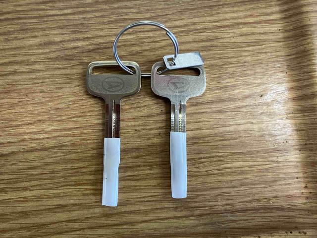 ハイゼットトラック スタンダード　農用スペシャル　届出済未使用車　４ＷＤ　ＣＶＴ　運転席エアバッグ　助手席エアバッグ　車線逸脱警報　アイドリングストップ　禁煙　衝突被害軽減システム　パワーステアリング　エアコン　ＡＢＳ　オートライト（14枚目）