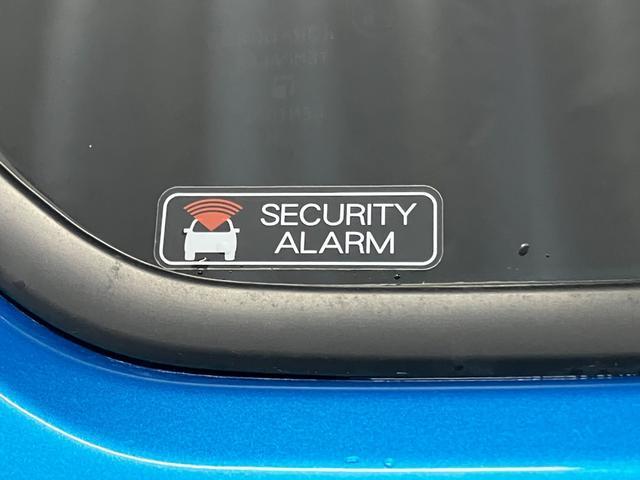 �y�Z�L�����e�B�A���[���z�@�s���Ƀh�A���J������ƁA�u�U�[����Ȃǂ��Ď��͂Ɉُ��m�点�Ă���܂��B