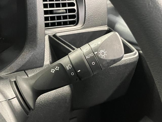 �y�I�[�g���C�g�z�@���̖͂��邳�ɉ����āA�w�b�h�����v�������I�ɓ_���E�������Ă����̂ŁA�ƂĂ��֗��ł��B