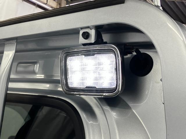 �y�k�d�c��^�ב��Ɠ��z�@��ԁE�����̍�ƂȂǁA�Â��ꏊ�ł̍�Ƃ̍ۂɉב���Ƃ炵�܂��B