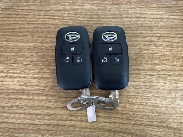 ムーヴキャンバス ストライプスＧ　両側電動スライドドア　衝突被害軽減システム　イモビライザー　アイドリングストップ　電動格納式ドアミラー　シートヒーター　ＬＥＤヘッドランプ　スマートキー　プッシュスタート（13枚目）