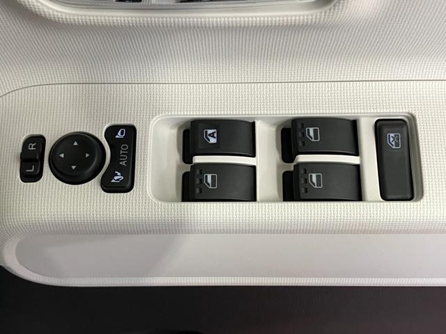 ムーヴキャンバス ストライプスＧ　両側電動スライドドア　衝突被害軽減システム　イモビライザー　アイドリングストップ　電動格納式ドアミラー　シートヒーター　ＬＥＤヘッドランプ　スマートキー　プッシュスタート（33枚目）