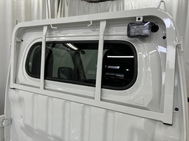 �L�x�ȃt�b�N��������ꂽ�K�[�h�t���[���B