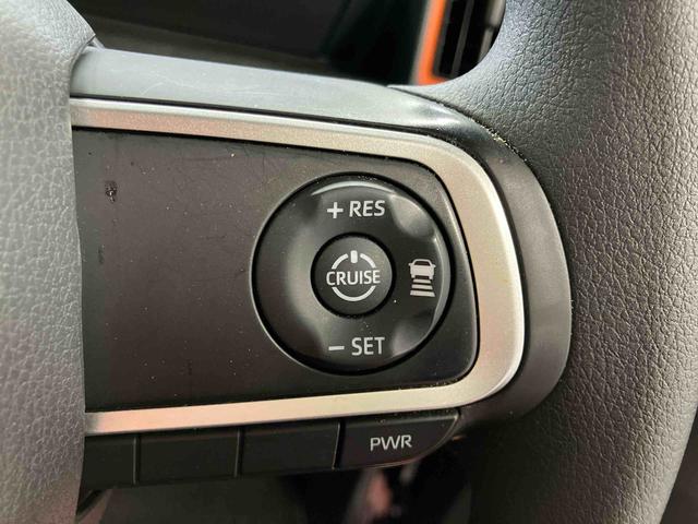 �y�N���[�Y�R���g���[���z�@�A�N�Z���y�_���𓥂܂��ɒ葬���s�ł���̂ŁA�����Ԑ�p���H�ł̒����ԉ^�]�̕��S���y�����܂��B