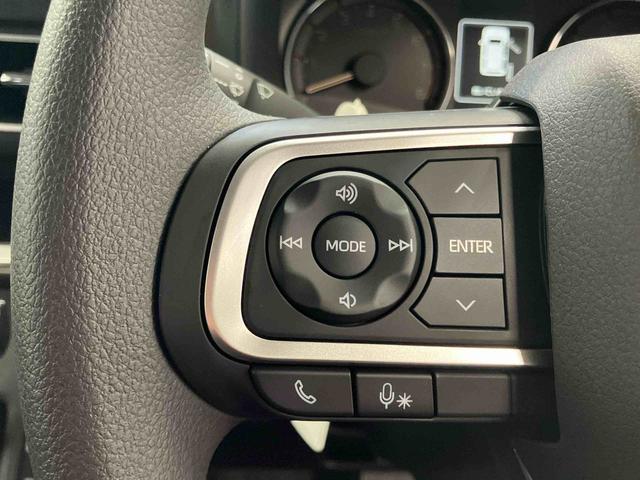 �y�X�e�A�����O�X�C�b�`�z�@�茳�̃X�C�b�`�ŃI�[�f�B�I�Ȃǂ̑��삪�ł��܂��B