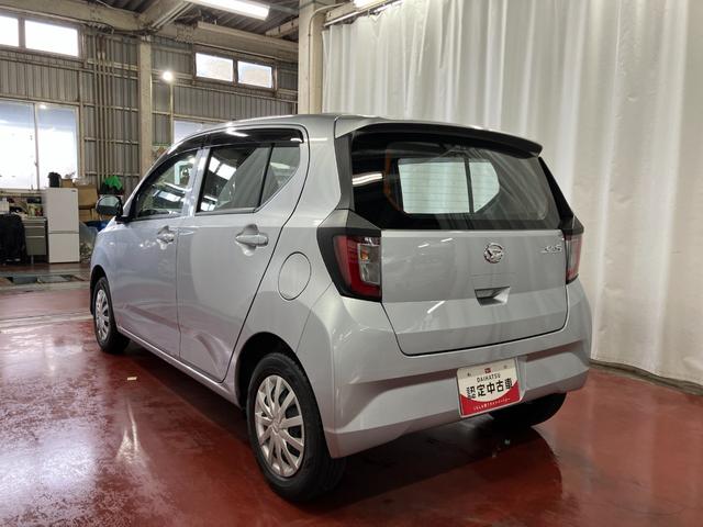 ミライース Ｌ　ＣＤオーディオ　横滑り防止装置　アイドリングストップ　キーレスエントリー　オートライト　ＬＥＤヘッドライト（7枚目）