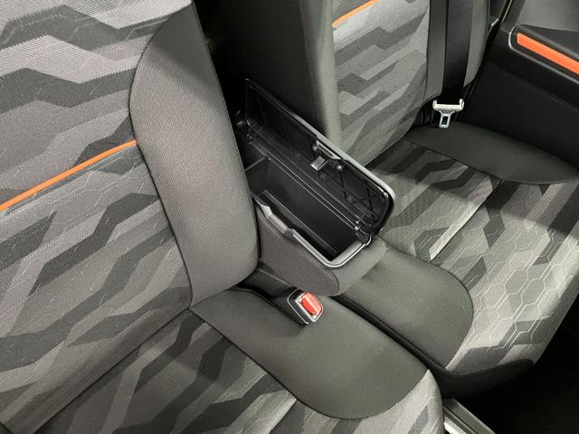 �t�����g�Z���^�[�A�[�����X�g�i�{�b�N�X�t�j