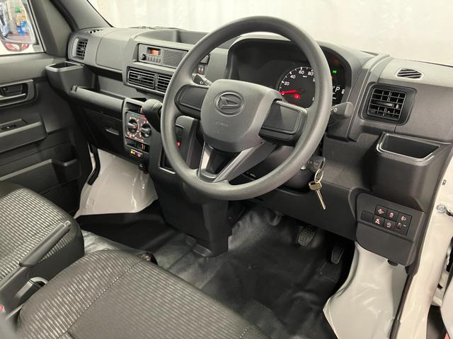 ハイゼットカーゴ DX 届出済未使用車 元展示車 禁煙車 衝突安全ボディ 両側スライドドア アイドリングストップ オートマチックハイビーム オートライト レーンアシスト 運転席エアバッグ 助手席エアバッグ 1オーナー(13枚目)