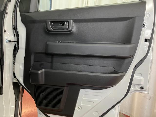 ハイゼットカーゴ DX 届出済未使用車 元展示車 禁煙車 衝突安全ボディ 両側スライドドア アイドリングストップ オートマチックハイビーム オートライト レーンアシスト 運転席エアバッグ 助手席エアバッグ 1オーナー(26枚目)