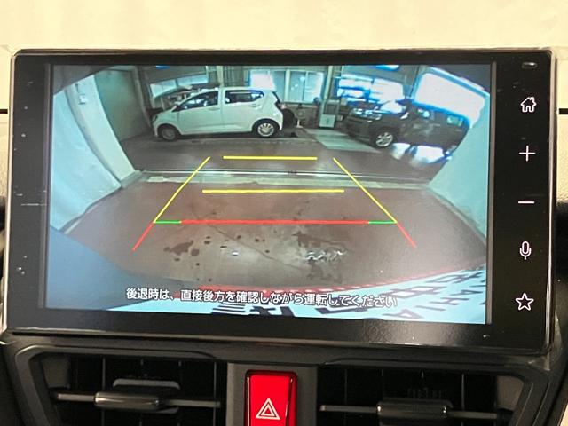 �y�o�b�N�J�����z�@���Ԏ��Ɏԗ�����̗l�q�����邱�Ƃ��ł���̂ŁA�^�]�̕s�����y�����܂��B