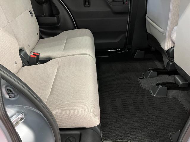 �O�Ȃƌ�Ȃ̊Ԃ͍L���A��Ƃ�̂��鑫���X�y�[�X���m�ۂ��Ă��܂�