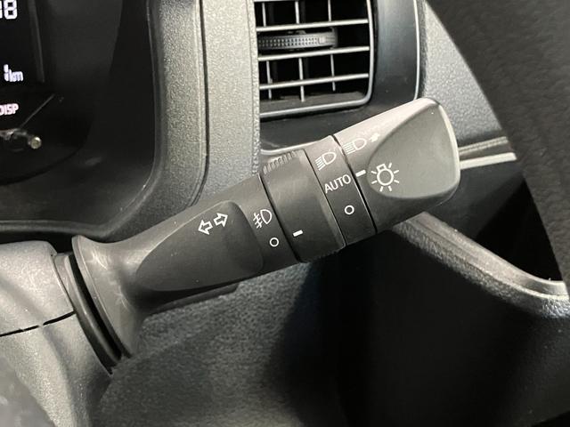 �y�I�[�g���C�g�z�@���̖͂��邳�ɉ����āA�w�b�h�����v�������I�ɓ_���E�������Ă����̂ŁA�ƂĂ��֗��ł�