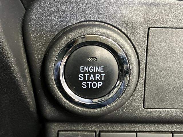 �y�v�b�V���{�^���X�^�[�g�z�@�X�}�[�g�L�[���g�т��A�u���[�L�𓥂݂Ȃ���{�^�������������ŃG���W���������邱�Ƃ��ł��܂��B