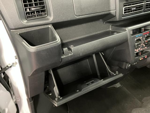 �O���[�u�{�b�N�X�Ȃǂ̑��ʂŕ֗��Ȏ��[���݂����Ă��܂�