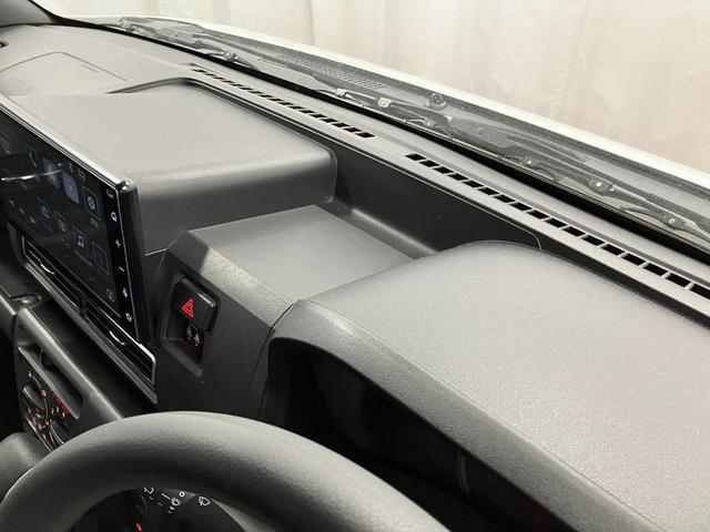 �C���p�l�A�b�p�[�g���C