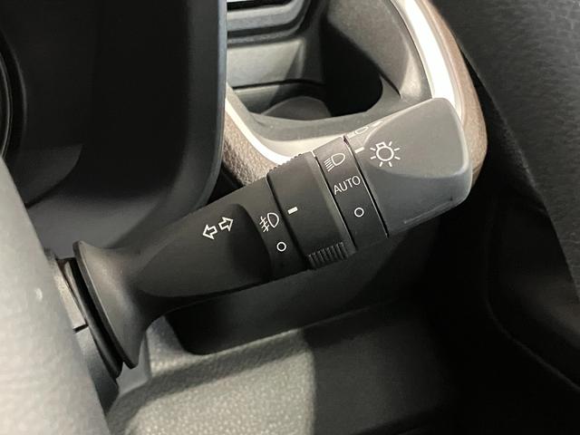 �y�I�[�g���C�g�z�@���̖͂��邳�ɉ����āA�w�b�h�����v�������I�ɓ_���E�������Ă����̂ŁA�ƂĂ��֗��ł��B