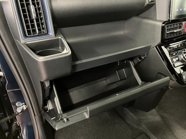 �O���[�u�{�b�N�X�Ȃǂ̑��ʂŕ֗��Ȏ��[���݂����Ă��܂��B