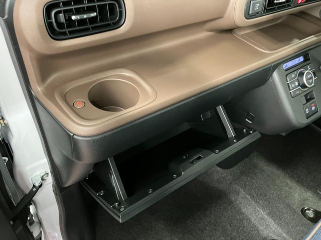 セオリーＧ　元展示車　届済未使用車　ワンオーナー　両側電動スライドドア　シートヒーター　電動格納式ドアミラー　衝突安全ボディ　レーンアシスト　オートライト　電動パーキングブレーキ　オートブレーキホールド　禁煙車（画像27）
