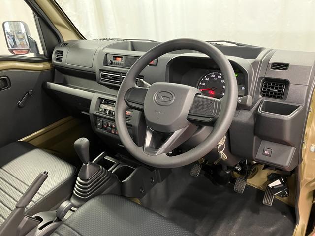 スタンダード　農用スペシャル　元展示車　届出済未使用車　４ＷＤ　マニュアル車　レーンキープアシスト　ＬＥＤヘッドライト　ＡＭ／ＦＭラジオ　エアバッグ　禁煙車　オートマチックハイビーム　オートライト　アイドリングストップ（画像14）