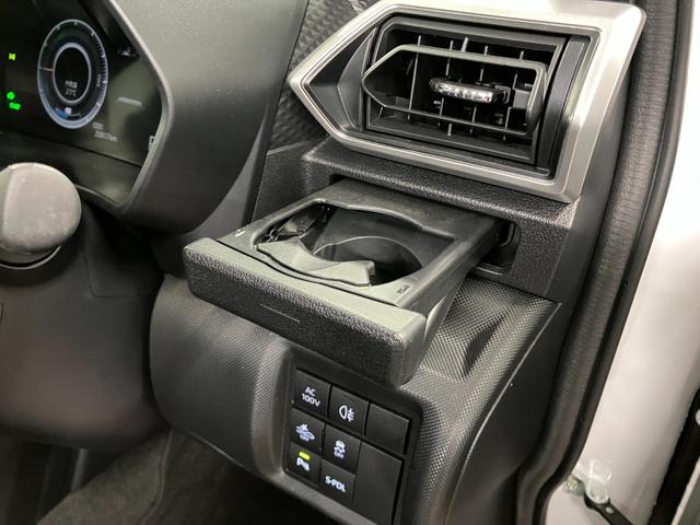 プレミアムＧ　ＨＥＶ　雹害　１オーナー　アダプティブクルーズコントロール　シートヒーター　スマートキー　電動格納ミラー　衝突被害軽減システム　レーンアシスト　オートマチックハイビーム　運転席助手席エアバック　シートヒーター（画像26）